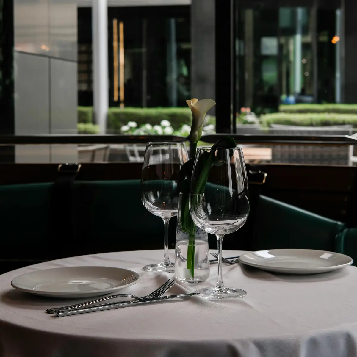 ¿Cómo crear el ambiente perfecto en tu restaurante con iluminación inteligente?